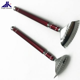 Hot sell 5 sections bear claw back scrstcher hand shaped for skin itch 